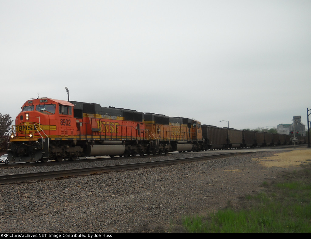 BNSF 8902 East